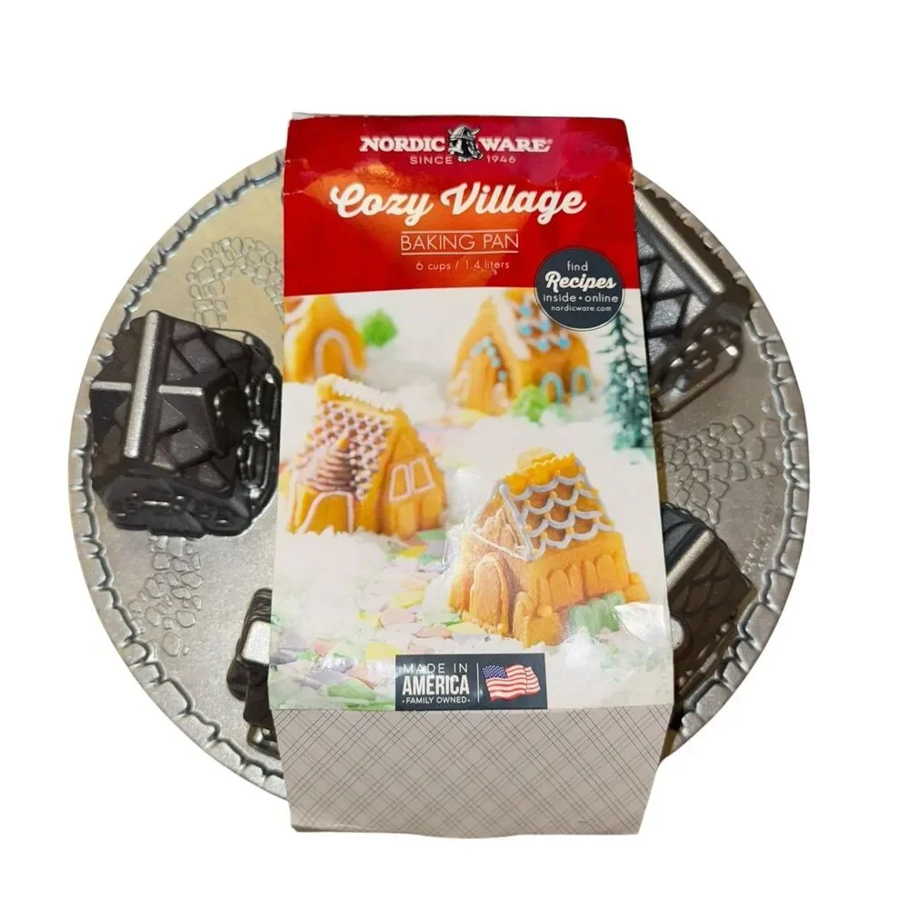 Nordic Ware Cozy Village Baking Pan‎ - Cast Iron Aluminum Brand New 6 Cups New